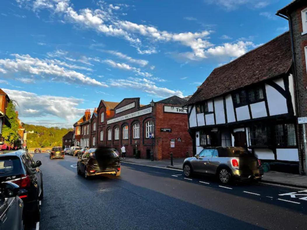 15Th Century Tiny Character Cottage-Henley Centre Henley-on-Thames Exterior foto
